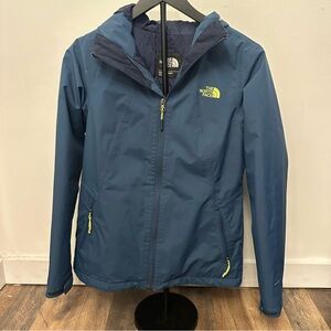 The North Face women’s size small rain jacket. Lightweight.